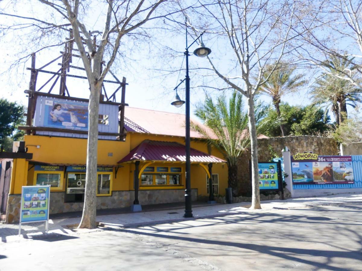Apartamento Vacacional A 1 Minuto De La Playa - Carihuela Torremolinos Esterno foto